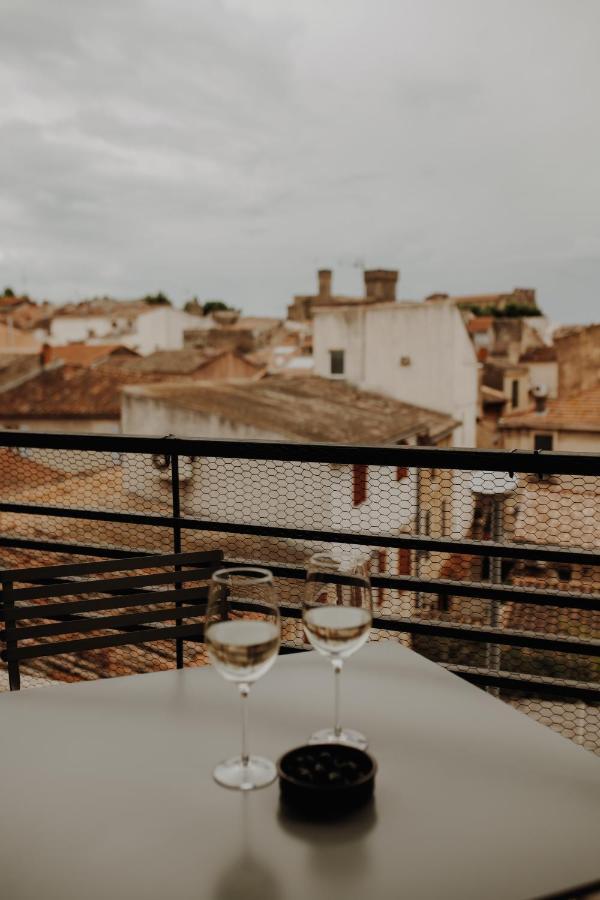 Superbe Appartement Renove - Salon De Provence Exterior foto